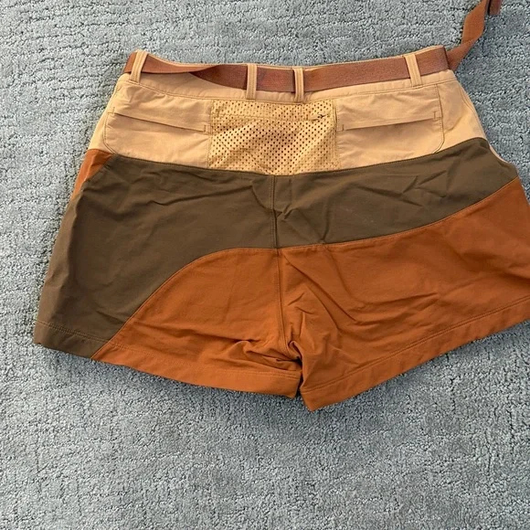 Outdoor Voices Stylish Women's Tan and Brown Shorts - Picture 3 of 4